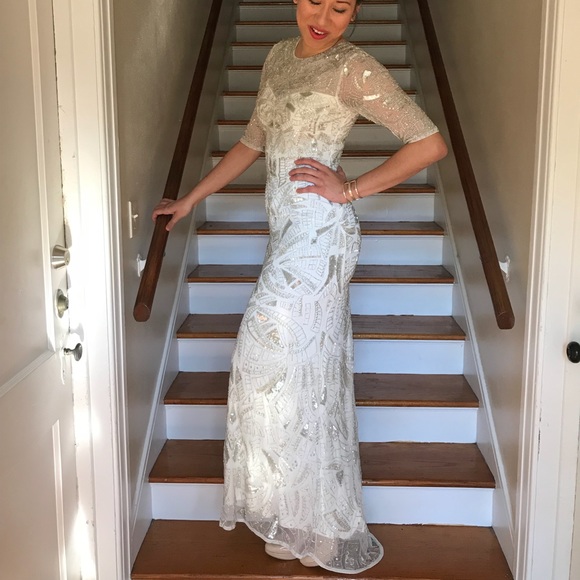 Monique Lhuillier wedding dress - Picture 2 of 6